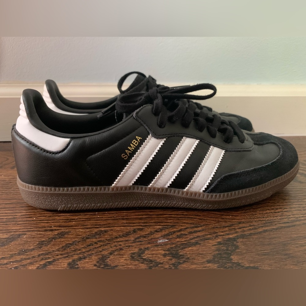 Adidas Samba Women’s Size 9 Shoes